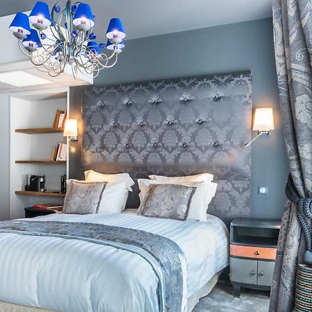 Brit Hotel Privilege Lisieux - La Villa Des Arts 外观 照片