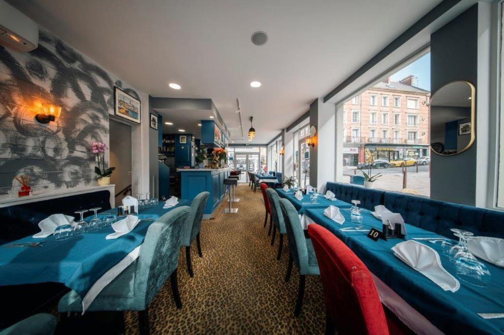 Brit Hotel Privilege Lisieux - La Villa Des Arts 外观 照片
