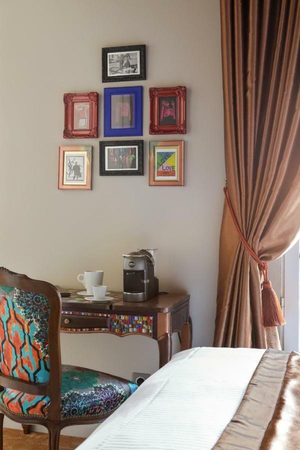 Brit Hotel Privilege Lisieux - La Villa Des Arts 外观 照片
