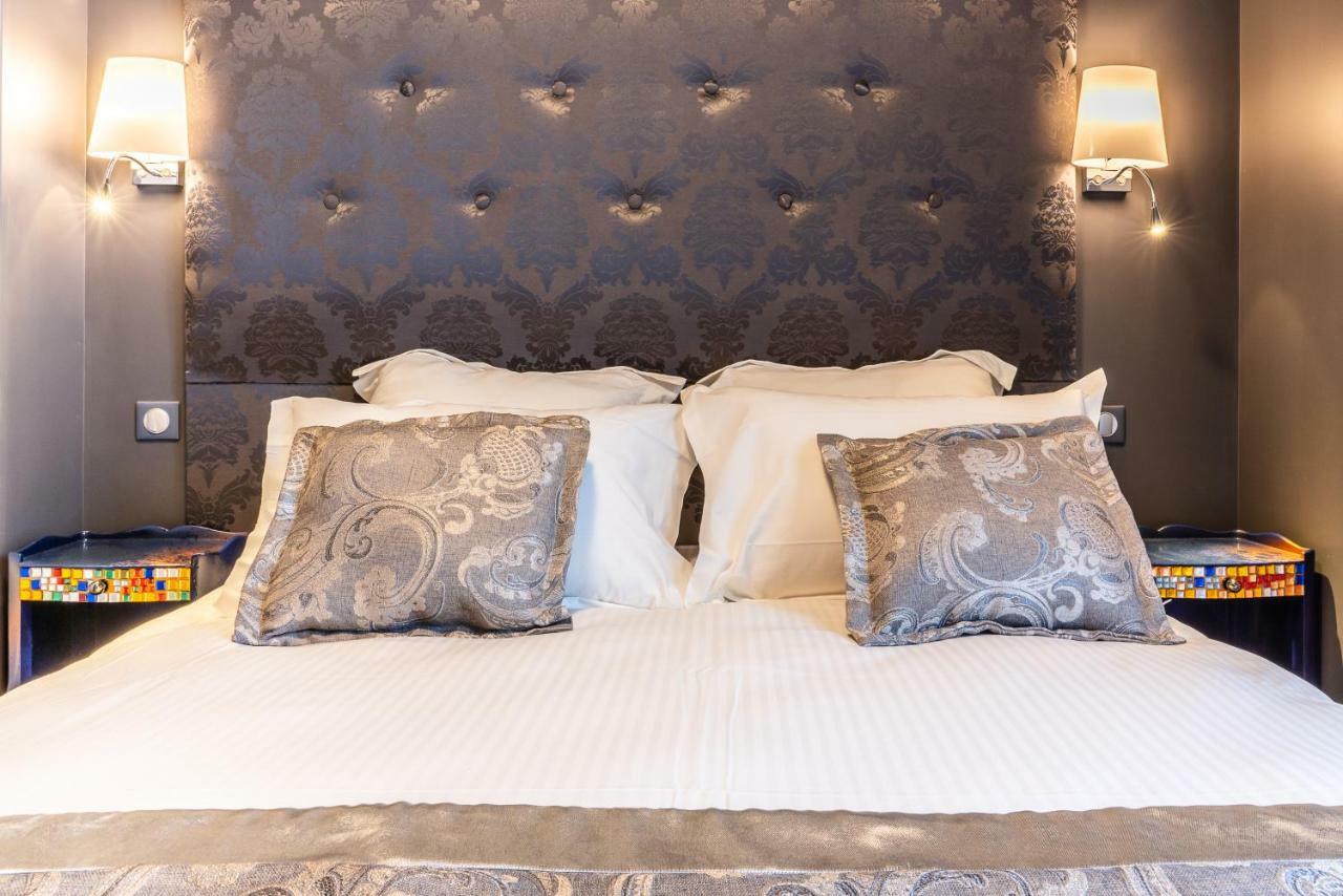 Brit Hotel Privilege Lisieux - La Villa Des Arts 外观 照片