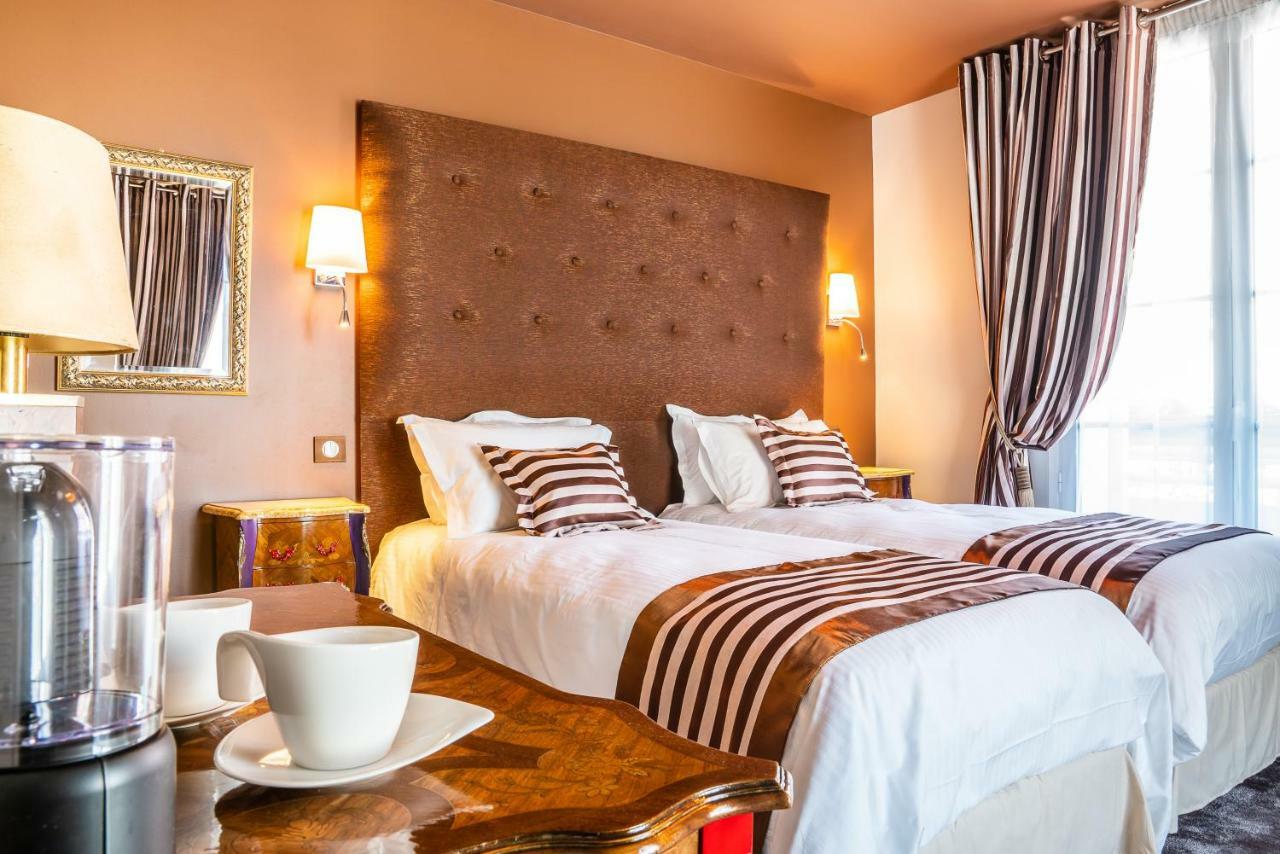 Brit Hotel Privilege Lisieux - La Villa Des Arts 外观 照片